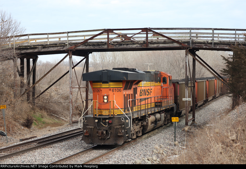 BNSF 6106